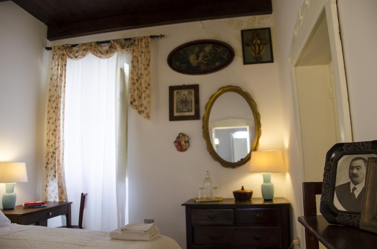 Antica Casa Cristofori Bed and Breakfast Usini Exterior foto